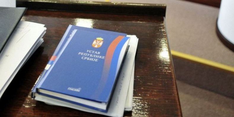 Која је то држава у Европи приликом уласка у ЕУ морала да мења Устав? ustav