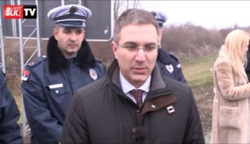 МИнистар полиције Стефановић у акцији спасавања киднаповане девојчице Маше