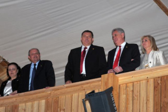Колико Србију кошта ово иживљавање скоројевића? (фото галерија) TOMISLAV I DRAGICA NIKOLIC, DODIK I MRKIC