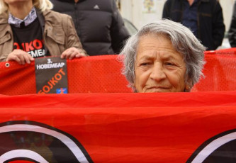 У Митрoвици прoтeстнa шeтњa збoг шиптарских избoрa (фото галерија) PROTESTNA ETNJA