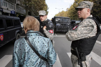 Сви који сте гласали за СНС и Вучића да одмах одведете своју децу и породице да уживају у благодатима полицијске репресије и содомије! (фото галерија) ZANDARMERIJA