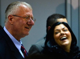 Дочек Војислава Шешеља (фото галерија) VOJISLAV I JADRANKA SESELJ