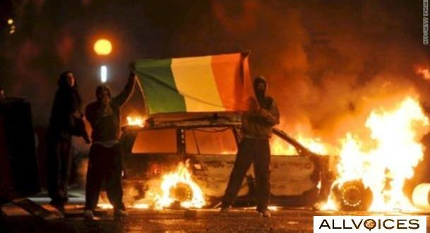 Belfast riots: More video of 'Molotov cocktail' battles in N. Ireland 1