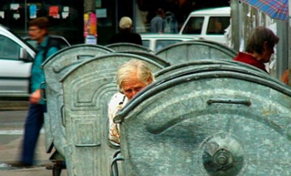 Плата 2012. неће бити довољна за храну Плата 2012. неће бити довољна за храну