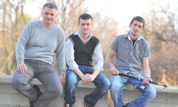 Изнајмите мужа за 700 динара на сат! Изнајмите мужа за 700 динара на сат!