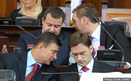 Руско упозорење српским квислинзима на власти Руско упозорење српским квислинзима на власти