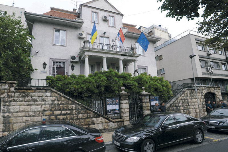 Титови комесари да врате отето