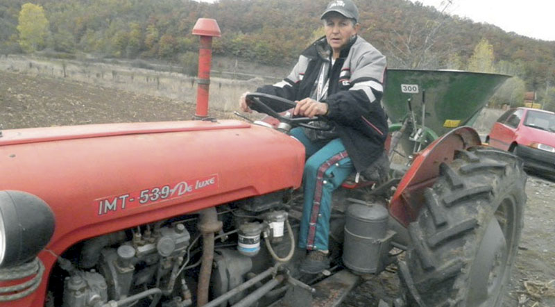 Љубинка из Београда побегла на село Љубинка из Београда побегла на село
