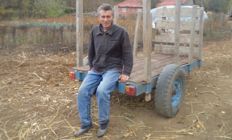 Србија нас убија (2): До њиве само на коњу