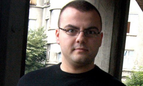 Стефан Карић "нема пара" за одштету повређеној девојци Стефан Карић "нема пара" за одштету повређеној девојци