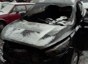 Запаљен аутомобил Марка Јакшића Запаљен аутомобил Марка Јакшића