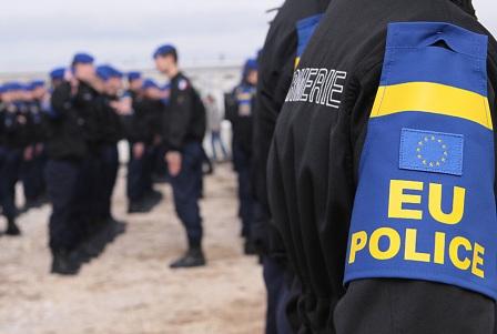 Еулекс сарађује са шиптарском нарко мафијом на Космету Еулекс сарађује са шиптарском нарко мафијом на Космету