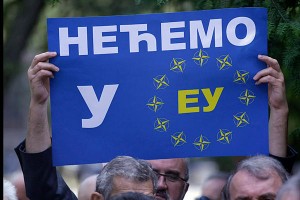 Власт за Европу, народ против Власт за Европу, народ против