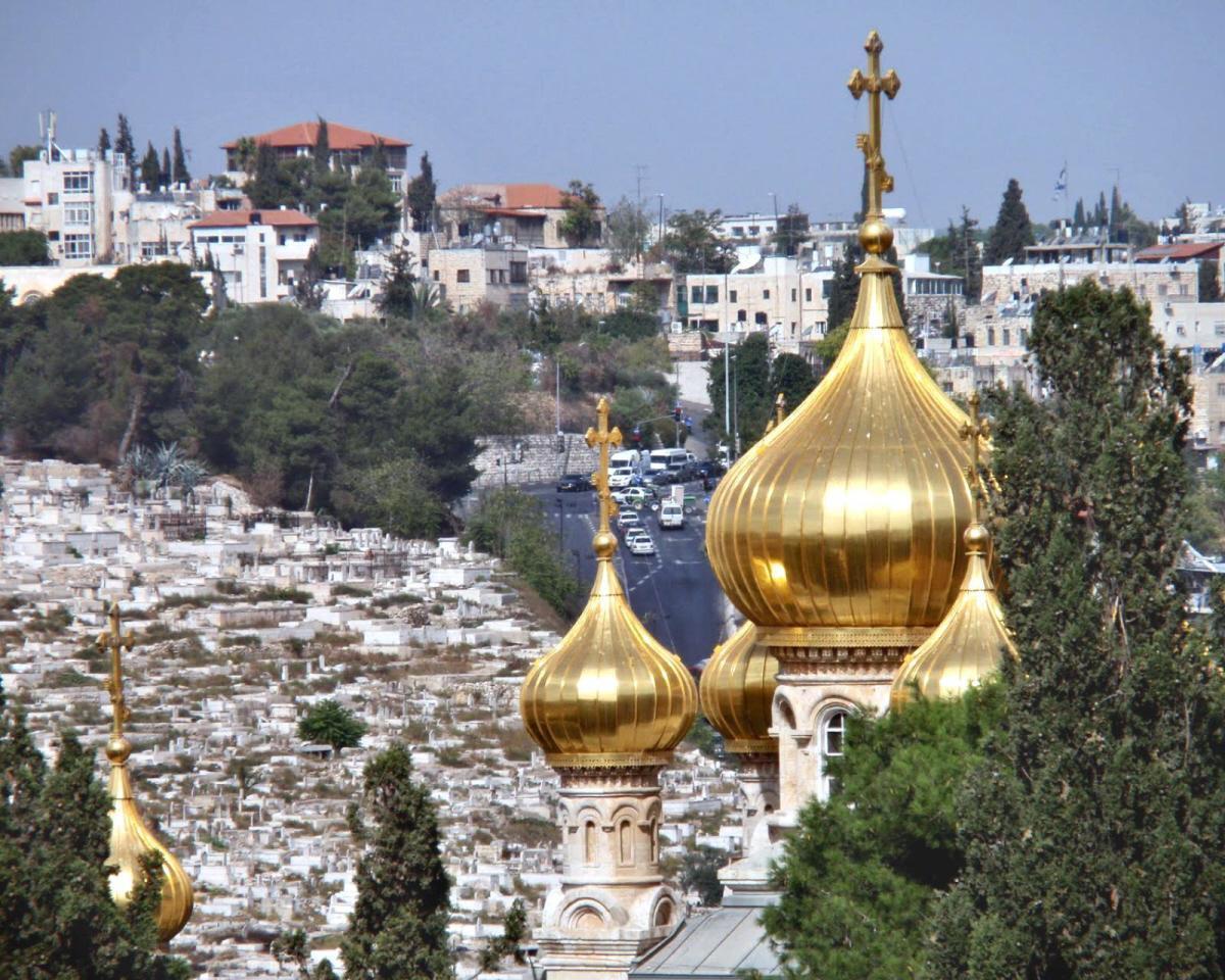 Orthodox Christians celebrate Christmas around the world Orthodox Christians celebrate Christmas around the world