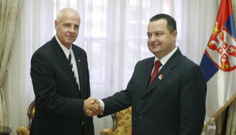 Две столице. Електричне. Две столице. Електричне.