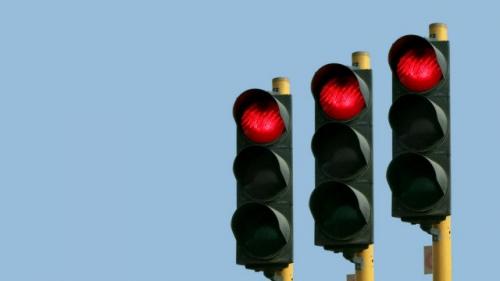 Раст jавног дуга угрожава стандард грађана Србије Раст jавног дуга угрожава стандард грађана Србије