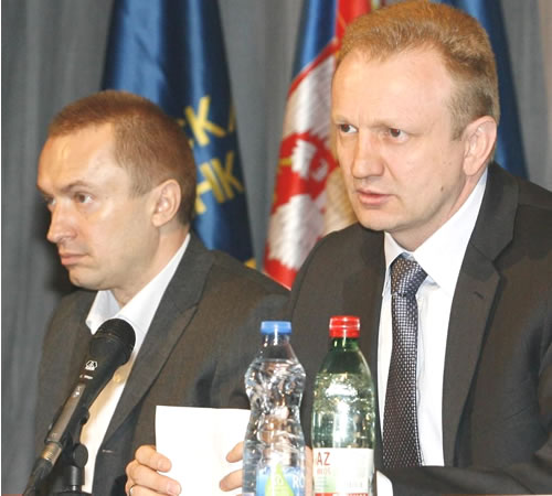 ПОТПУНИ РАСПАД ДС: Пајтић окреће леђа Ђиласу! ПОТПУНИ РАСПАД ДС: Пајтић окреће леђа Ђиласу!
