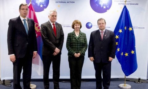 Тројка се одрекла Косова и Метохије Тројка се одрекла Косова и Метохије