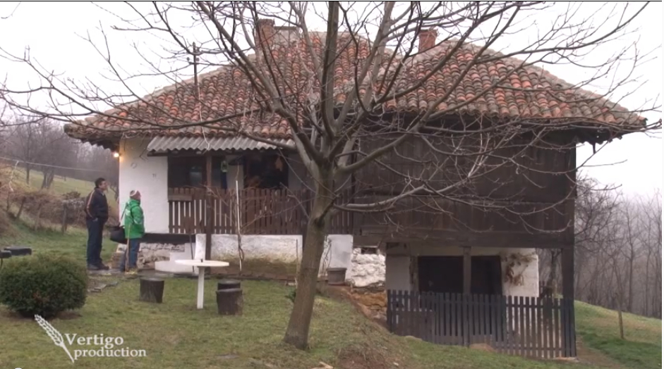 Сеоски туризам, најстарија кућа у Шумадији (видео) Сеоски туризам, најстарија кућа у Шумадији (видео)