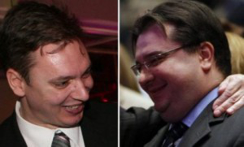Повика на вука док лисице месо једу Повика на вука док лисице месо једу