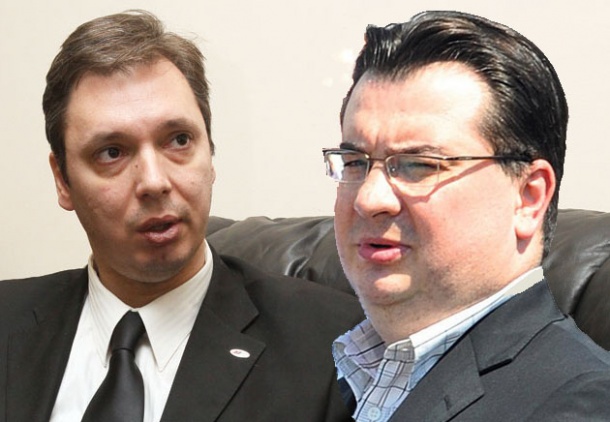 На језику оштре лажи, а са леђа, мало блажи... На језику оштре лажи, а са леђа, мало блажи...