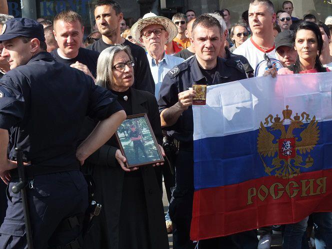 "Част ми је да будем суспендован од овакве власти!" "Част ми је да будем суспендован од овакве власти!"