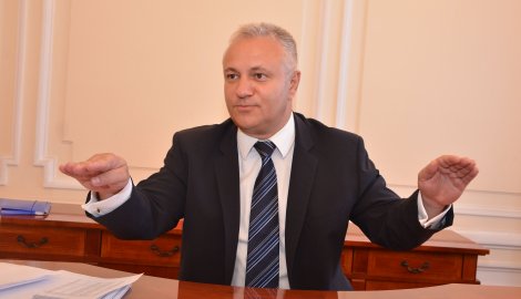 Српска економија пред колапсом (видео) Српска економија пред колапсом (видео)