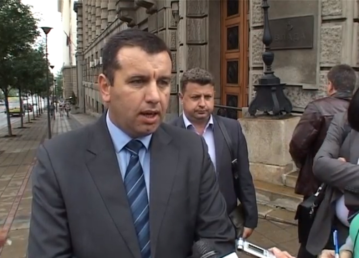 Срби са Косова и Метохије по други пут испред Владе Србије (видео) Срби са Косова и Метохије по други пут испред Владе Србије (видео)