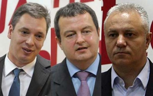 Дачићева, Вучићева и Динкићева влада дневно задуже Србију 11,6 милиона евра Дачићева, Вучићева и Динкићева влада дневно задуже Србију 11,6 милиона евра