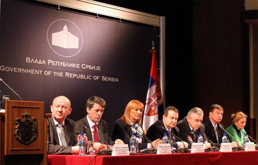 Владини савети ничу као печурке после кише а глад и беда никад већа Владини савети ничу као печурке после кише а глад и беда никад већа