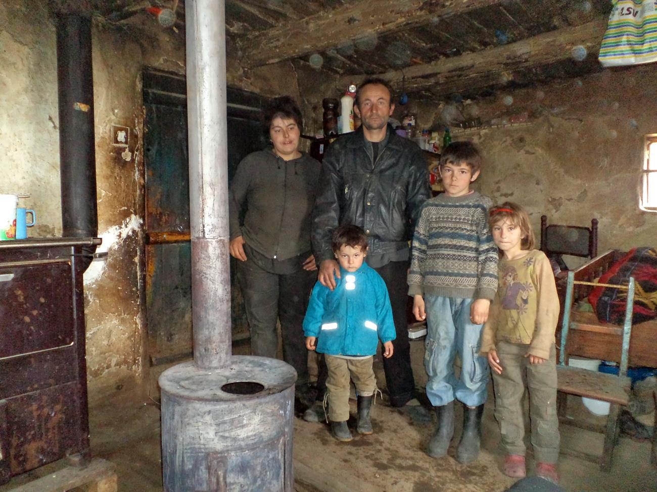 Живот са вуковима: Паштета као луксуз Живот са вуковима: Паштета као луксуз