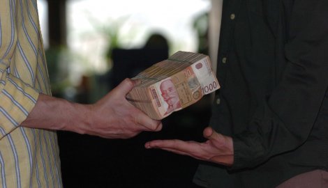 Фирме у стечају финансирале изборне кампање странака! Фирме у стечају финансирале изборне кампање странака!