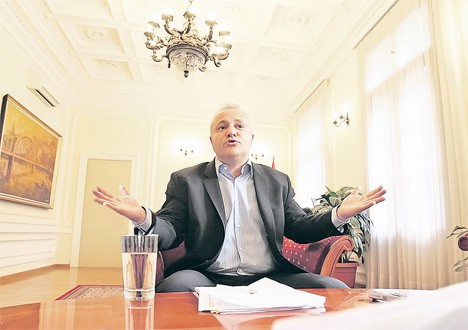 Мањак у државној каси 100 милијарди Мањак у државној каси 100 милијарди