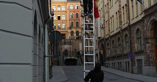 Шведски националисти уклонили заставу Косова са тзв. амбасаде тзв. државе Косово у Стокхолму 1