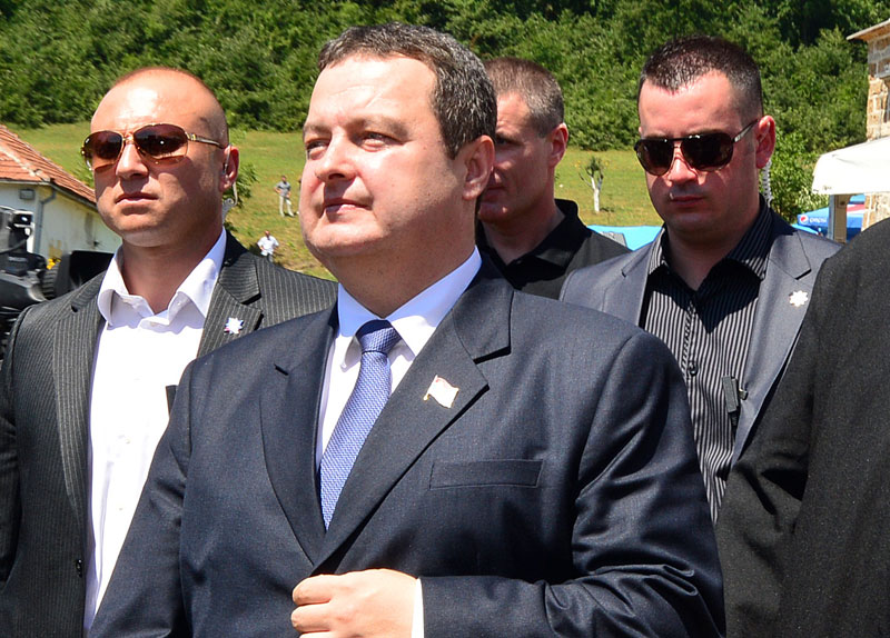 Цене минули рад: Издајнику Косова и Метохије СПЦ уручила медаљу Светог Георгија првог реда?! Цене минули рад: Издајнику Косова и Метохије СПЦ уручила медаљу Светог Георгија првог реда?!