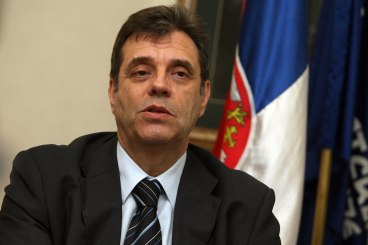 Убоде и ћораво пиле понекад! Коштуница: Одустанимо од ЕУ Убоде и ћораво пиле понекад! Коштуница: Одустанимо од ЕУ