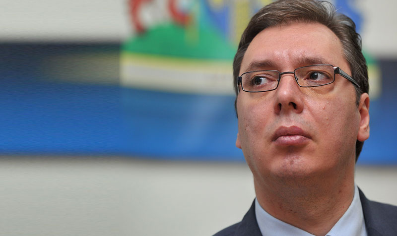Вучићу не истресај се на раднике ФАП-а него оних твојих 60 полицијских тимова под руку и правац у Фонд за развој па оданде брабоњај до миле воље Вучићу не истресај се на раднике ФАП-а него оних твојих 60 полицијских тимова под руку и правац у Фонд за развој па оданде брабоњај до миле воље