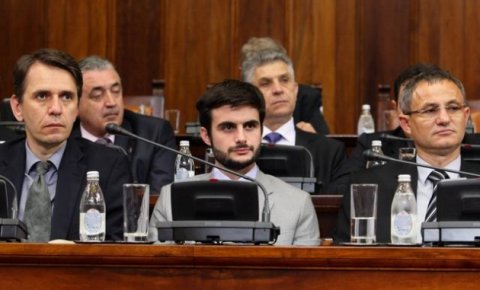 Влада данас представља мере штедње: Награбусили смо! Влада данас представља мере штедње: Награбусили смо!