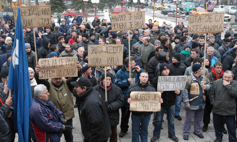 Радници Желвоза протествују, али џабе Радници Желвоза протествују, али џабе