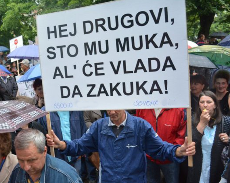 Напредњаци од Србије праве робовласничко друштво! Предлог новог закона о раду предвиђа радни дан од 12 сати Напредњаци од Србије праве робовласничко друштво! Предлог новог закона о раду предвиђа радни дан од 12 сати
