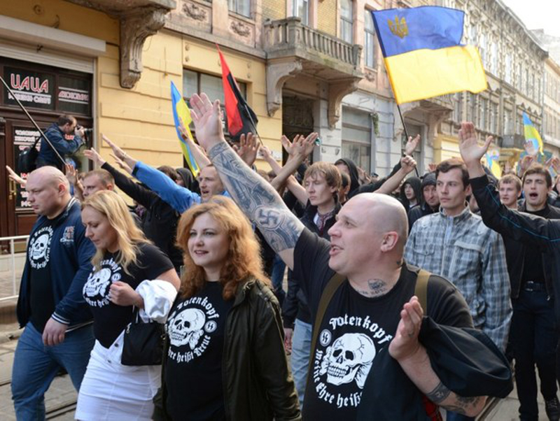 ЕУ и САД: „склапање“ нове Украјине ЕУ и САД: „склапање“ нове Украјине