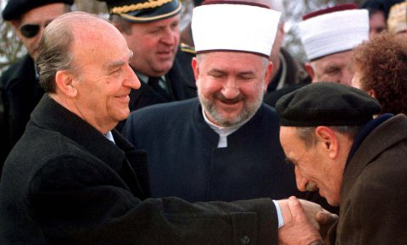 Сведочење Алијиног телохранитеља (2): Криминал без вере и граница Сведочење Алијиног телохранитеља (2): Криминал без вере и граница