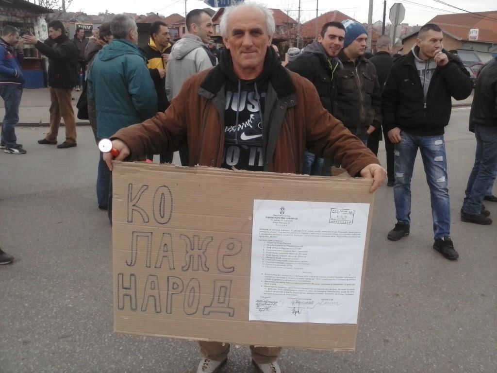 Лажни проценти, лажних анкета јавног мњења збуњују бираче Лажни проценти, лажних анкета јавног мњења збуњују бираче
