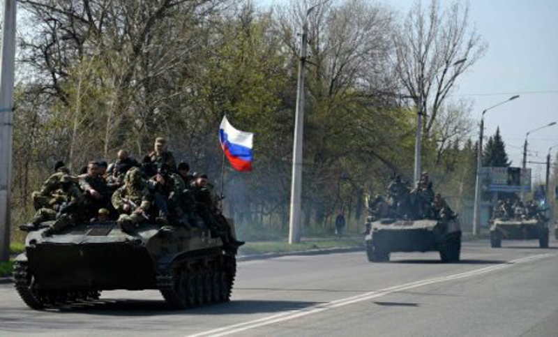 Украјински војници прешли на страну народа и истакли руску заставу! Украјински војници прешли на страну народа и истакли руску заставу!