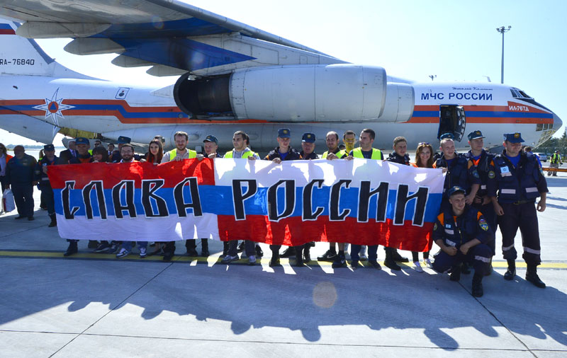 СРАМОТА: Руски спасиоци испраћени из Београда, од званичних представника Србије НИКО НИЈЕ БИО! СРАМОТА: Руски спасиоци испраћени из Београда, од званичних представника Србије НИКО НИЈЕ БИО!