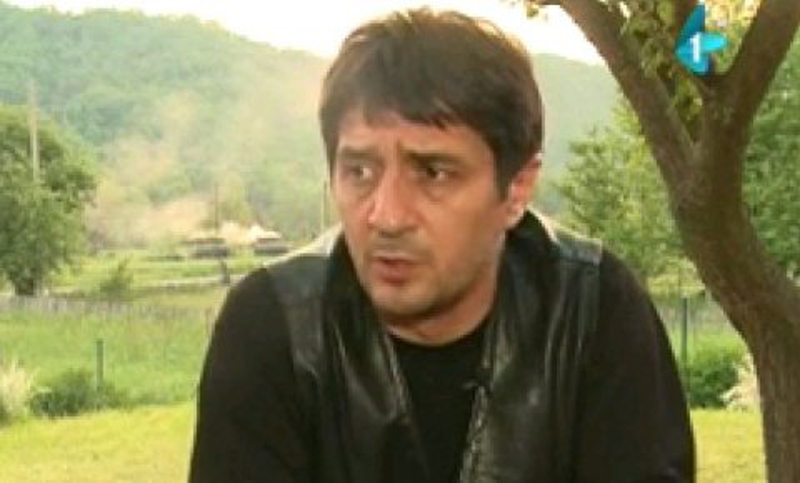 Пријавио корупцију на локалу, сада мора да бежи у Швајцарску (видео) Пријавио корупцију на локалу, сада мора да бежи у Швајцарску (видео)