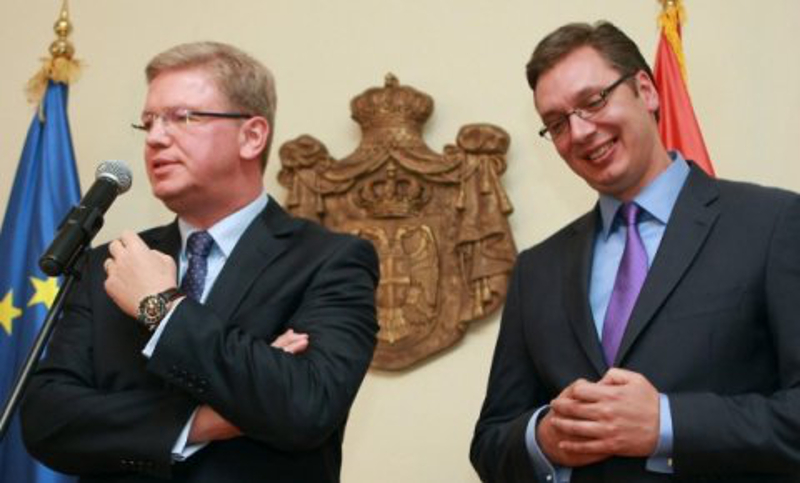 Фотографија дана: Шта је то толико смешно Вучићу?