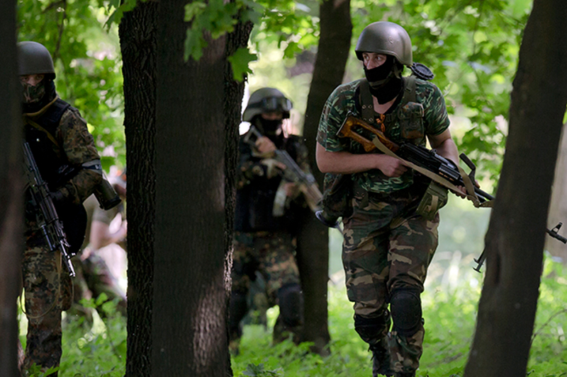 Траје опсада „источне команде“, Украјинци код Славјанска изгубили Су-25 и хеликоптер Ми-24 Траје опсада „источне команде“, Украјинци код Славјанска изгубили Су-25 и хеликоптер Ми-24