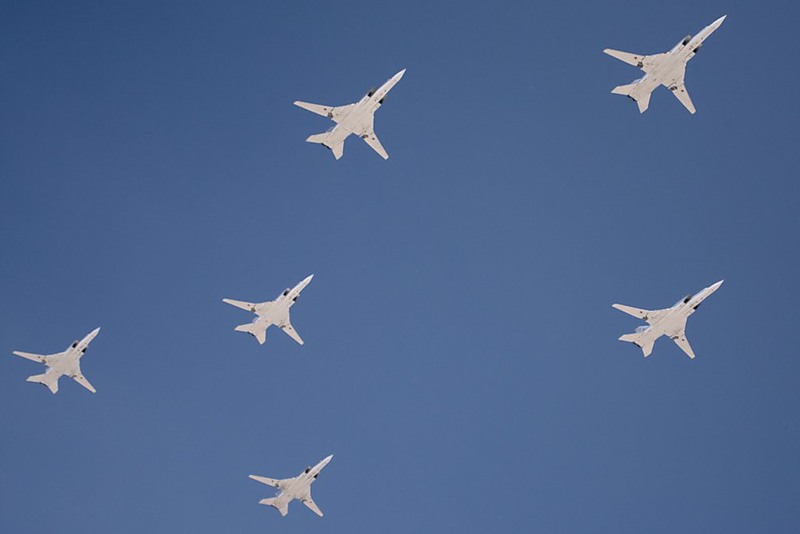 Руски Ту-22М3 увежбавали потапање бродова NATO у Црном мору Руски Ту-22М3 увежбавали потапање бродова NATO у Црном мору