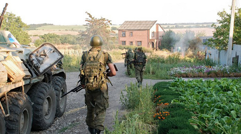 Армија ДНР продире према Мариупољу са севера и са југоистока Армија ДНР продире према Мариупољу са севера и са југоистока